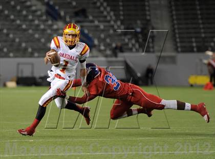 Thumbnail 1 in Oakdale vs. Serra (CIF State D2 Final) photogallery.