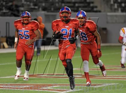 Thumbnail 3 in Oakdale vs. Serra (CIF State D2 Final) photogallery.