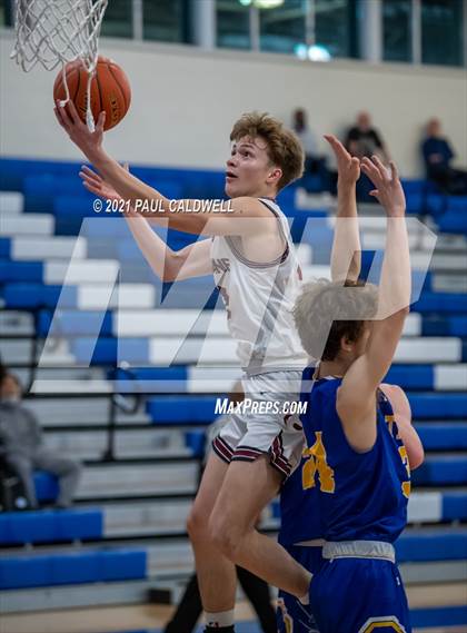 Thumbnail 1 in Mt. Spokane vs. Tahoma (Curtis Winter Classic) photogallery.