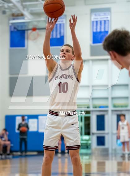 Thumbnail 2 in Mt. Spokane vs. Tahoma (Curtis Winter Classic) photogallery.