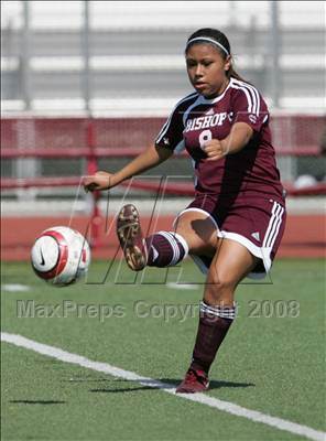 Thumbnail 1 in Bishop's vs. Oaks Christian (CIF SoCal D3 Regional Final) photogallery.