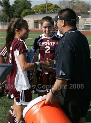 Thumbnail 2 in Bishop's vs. Oaks Christian (CIF SoCal D3 Regional Final) photogallery.