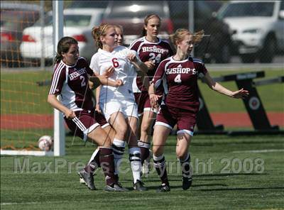 Thumbnail 3 in Bishop's vs. Oaks Christian (CIF SoCal D3 Regional Final) photogallery.