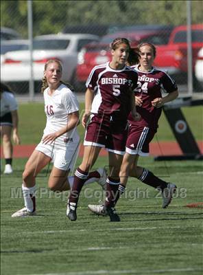 Thumbnail 2 in Bishop's vs. Oaks Christian (CIF SoCal D3 Regional Final) photogallery.