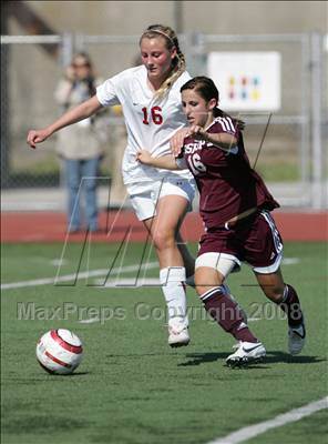 Thumbnail 3 in Bishop's vs. Oaks Christian (CIF SoCal D3 Regional Final) photogallery.