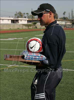 Thumbnail 2 in Bishop's vs. Oaks Christian (CIF SoCal D3 Regional Final) photogallery.