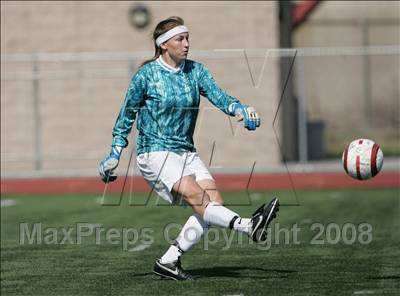 Thumbnail 2 in Bishop's vs. Oaks Christian (CIF SoCal D3 Regional Final) photogallery.