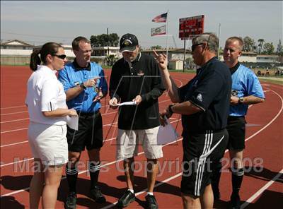 Thumbnail 1 in Bishop's vs. Oaks Christian (CIF SoCal D3 Regional Final) photogallery.
