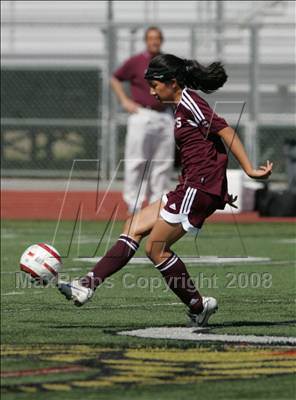 Thumbnail 2 in Bishop's vs. Oaks Christian (CIF SoCal D3 Regional Final) photogallery.