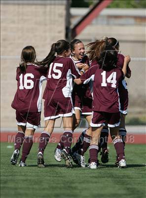 Thumbnail 3 in Bishop's vs. Oaks Christian (CIF SoCal D3 Regional Final) photogallery.