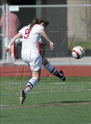 Thumbnail 2 in Bishop's vs. Oaks Christian (CIF SoCal D3 Regional Final) photogallery.