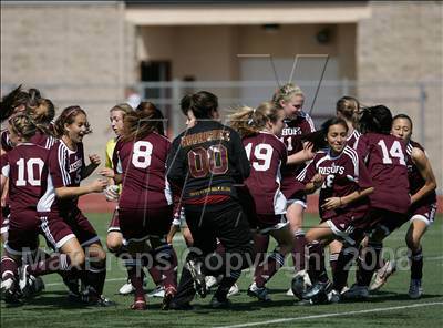 Thumbnail 2 in Bishop's vs. Oaks Christian (CIF SoCal D3 Regional Final) photogallery.
