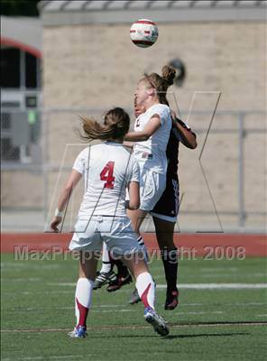 Thumbnail 3 in Bishop's vs. Oaks Christian (CIF SoCal D3 Regional Final) photogallery.