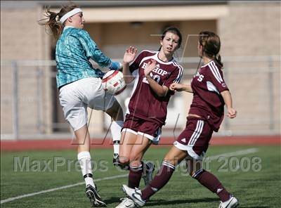 Thumbnail 3 in Bishop's vs. Oaks Christian (CIF SoCal D3 Regional Final) photogallery.