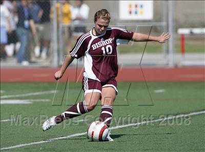 Thumbnail 3 in Bishop's vs. Oaks Christian (CIF SoCal D3 Regional Final) photogallery.
