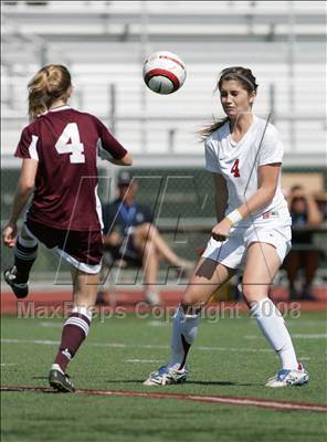 Thumbnail 2 in Bishop's vs. Oaks Christian (CIF SoCal D3 Regional Final) photogallery.
