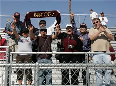 Thumbnail 2 in Bishop's vs. Oaks Christian (CIF SoCal D3 Regional Final) photogallery.