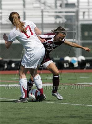 Thumbnail 2 in Bishop's vs. Oaks Christian (CIF SoCal D3 Regional Final) photogallery.