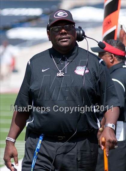 Thumbnail 1 in Dwyer vs. Glenville (Kirk Herbstreit National Kickoff Classic) photogallery.