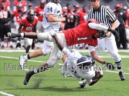 Thumbnail 1 in Dwyer vs. Glenville (Kirk Herbstreit National Kickoff Classic) photogallery.