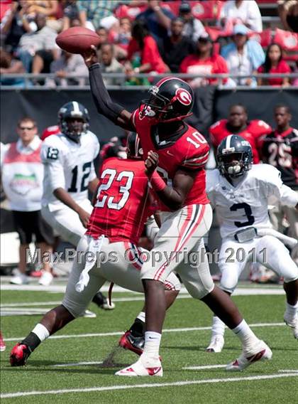Thumbnail 3 in Dwyer vs. Glenville (Kirk Herbstreit National Kickoff Classic) photogallery.