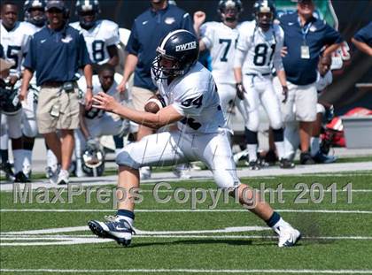 Thumbnail 2 in Dwyer vs. Glenville (Kirk Herbstreit National Kickoff Classic) photogallery.