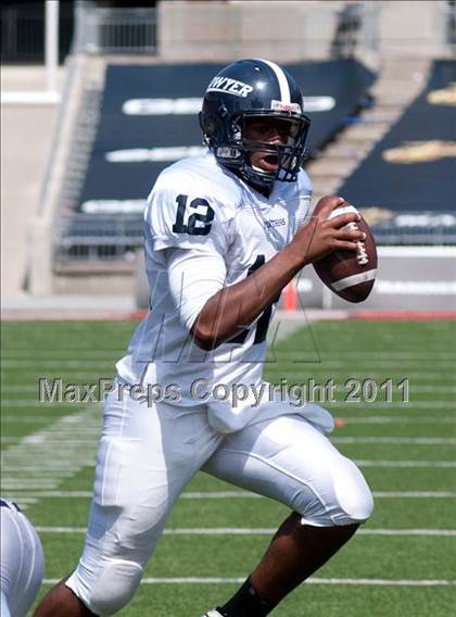 Thumbnail 1 in Dwyer vs. Glenville (Kirk Herbstreit National Kickoff Classic) photogallery.