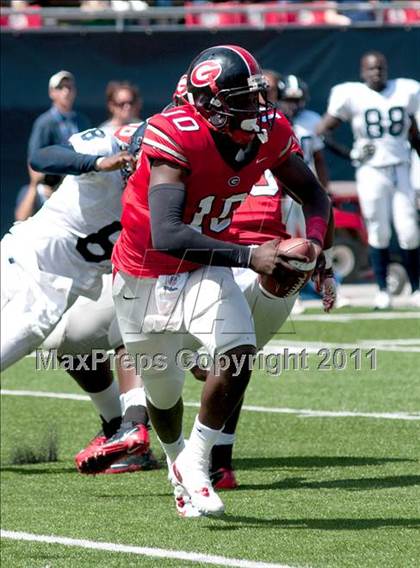 Thumbnail 1 in Dwyer vs. Glenville (Kirk Herbstreit National Kickoff Classic) photogallery.