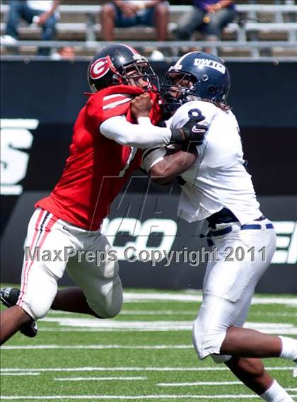 Thumbnail 3 in Dwyer vs. Glenville (Kirk Herbstreit National Kickoff Classic) photogallery.