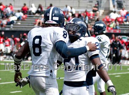 Thumbnail 3 in Dwyer vs. Glenville (Kirk Herbstreit National Kickoff Classic) photogallery.