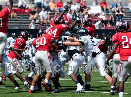 Thumbnail 1 in Dwyer vs. Glenville (Kirk Herbstreit National Kickoff Classic) photogallery.