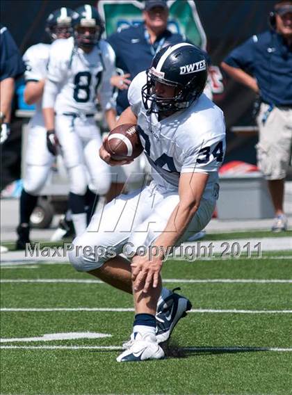 Thumbnail 1 in Dwyer vs. Glenville (Kirk Herbstreit National Kickoff Classic) photogallery.