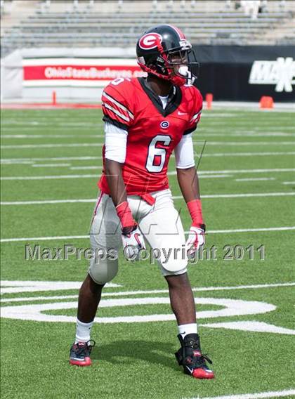 Thumbnail 2 in Dwyer vs. Glenville (Kirk Herbstreit National Kickoff Classic) photogallery.