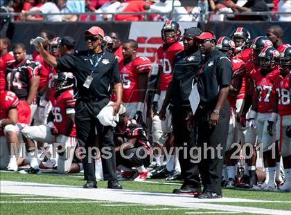 Thumbnail 1 in Dwyer vs. Glenville (Kirk Herbstreit National Kickoff Classic) photogallery.