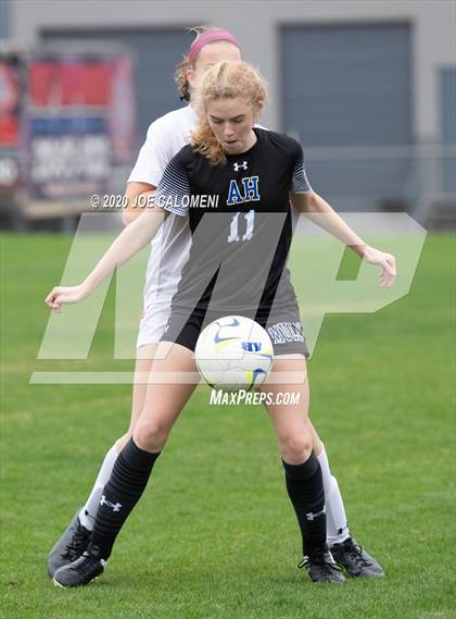 Thumbnail 3 in Lee [Robert E.] vs Alamo Heights (NEISD Soccer Showcase) photogallery.