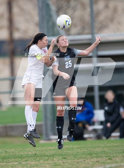 Thumbnail 1 in Lee [Robert E.] vs Alamo Heights (NEISD Soccer Showcase) photogallery.