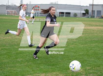 Thumbnail 1 in Lee [Robert E.] vs Alamo Heights (NEISD Soccer Showcase) photogallery.