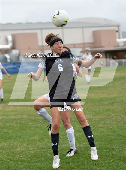 Thumbnail 2 in Lee [Robert E.] vs Alamo Heights (NEISD Soccer Showcase) photogallery.