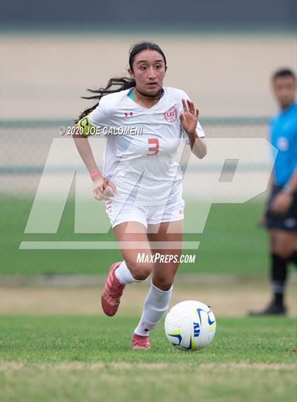 Thumbnail 1 in Lee [Robert E.] vs Alamo Heights (NEISD Soccer Showcase) photogallery.