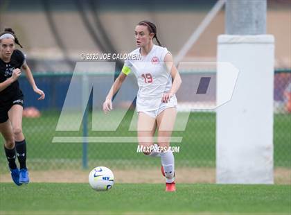 Thumbnail 1 in Lee [Robert E.] vs Alamo Heights (NEISD Soccer Showcase) photogallery.
