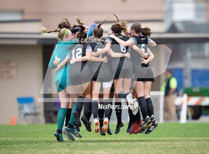 Thumbnail 1 in Lee [Robert E.] vs Alamo Heights (NEISD Soccer Showcase) photogallery.