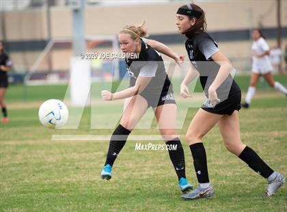 Thumbnail 1 in Lee [Robert E.] vs Alamo Heights (NEISD Soccer Showcase) photogallery.