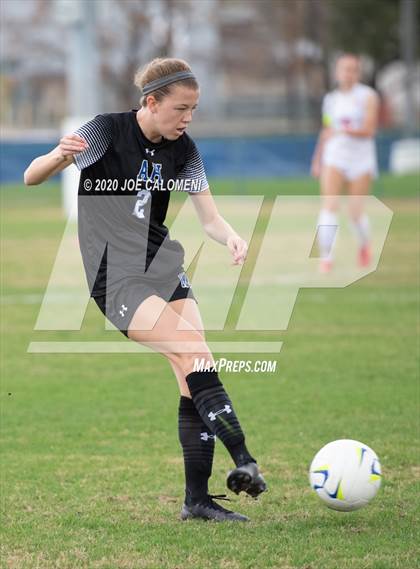 Thumbnail 3 in Lee [Robert E.] vs Alamo Heights (NEISD Soccer Showcase) photogallery.