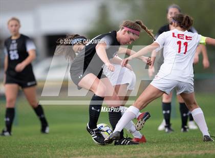 Thumbnail 1 in Lee [Robert E.] vs Alamo Heights (NEISD Soccer Showcase) photogallery.