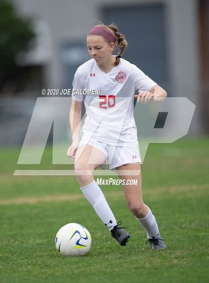 Thumbnail 2 in Lee [Robert E.] vs Alamo Heights (NEISD Soccer Showcase) photogallery.