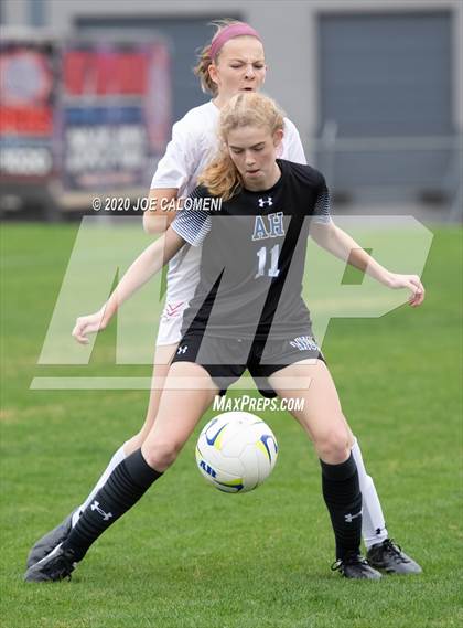 Thumbnail 2 in Lee [Robert E.] vs Alamo Heights (NEISD Soccer Showcase) photogallery.