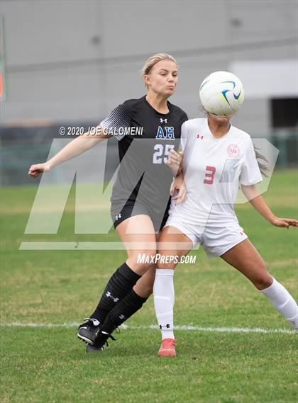 Thumbnail 3 in Lee [Robert E.] vs Alamo Heights (NEISD Soccer Showcase) photogallery.