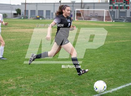 Thumbnail 2 in Lee [Robert E.] vs Alamo Heights (NEISD Soccer Showcase) photogallery.