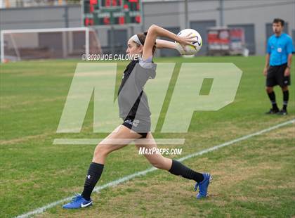 Thumbnail 3 in Lee [Robert E.] vs Alamo Heights (NEISD Soccer Showcase) photogallery.