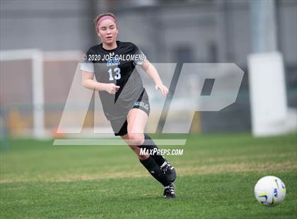 Thumbnail 1 in Lee [Robert E.] vs Alamo Heights (NEISD Soccer Showcase) photogallery.